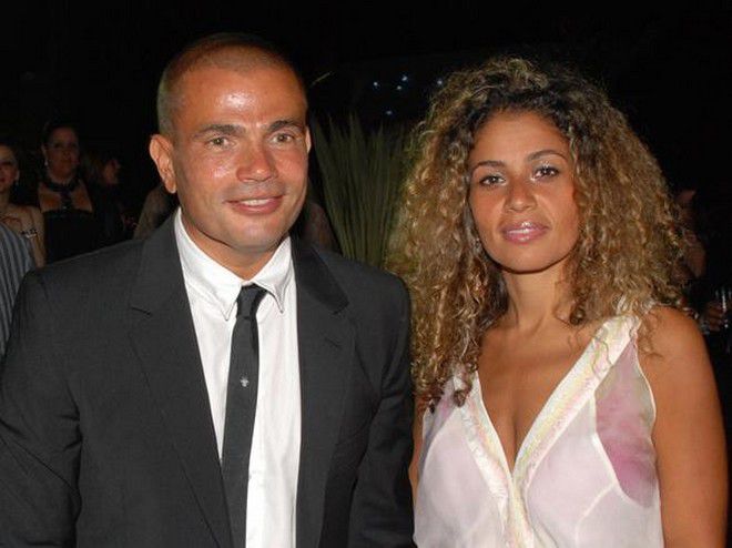 النجمة المصرية عمرو دياب وزوجته السيدة زينة عاشور