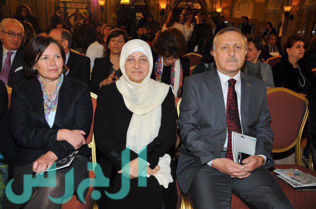 السيدة بهية الحريري خلال حضورها المؤتمر