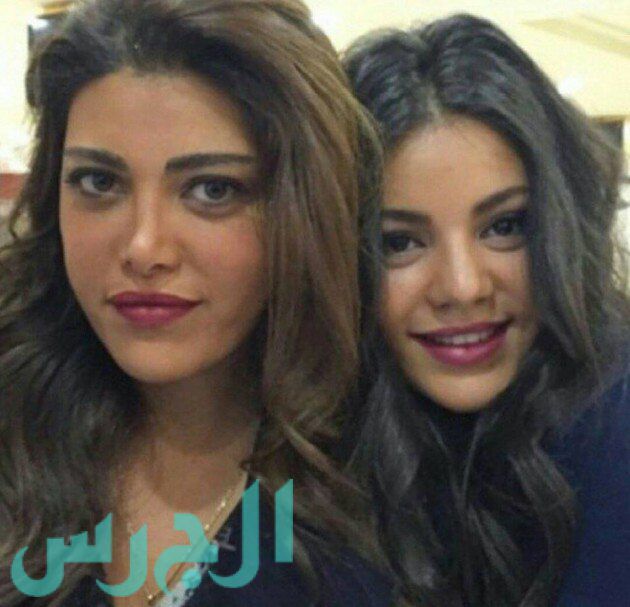 ريهام حجاج وشقيقتها