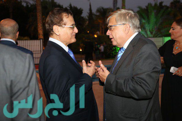 السفير الروسي في لبنان ووزير الخارجية السابق عدنان منصور