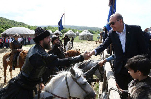 اردوغان إنجين التان (45)