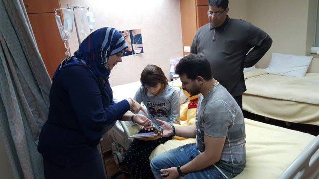 محمد رشاد يزور الطفلة لميس