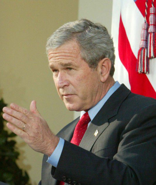 الرئيس الأميركي السابق جورج بوش