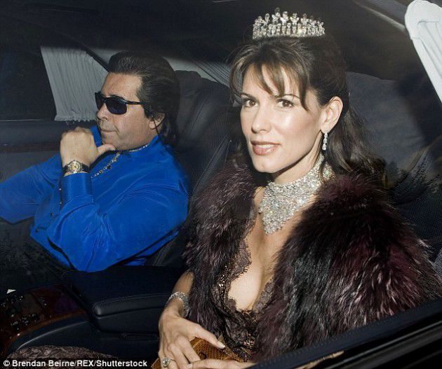 عارضة الأزياء الأمريكية السابقة كريستينا استرادا وزوجها السابق رجل الأعمال السعودي وليد الجفالي