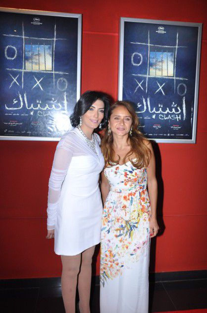 صورة تذكارية لنيللي كريم مع حورية فرغلي
