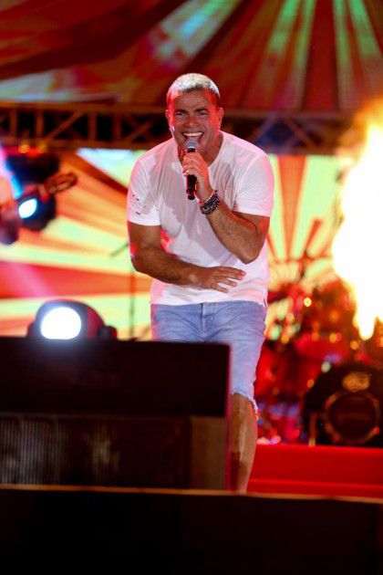 عمرو دياب قدم أشهر أغنياته في حفل مراسي