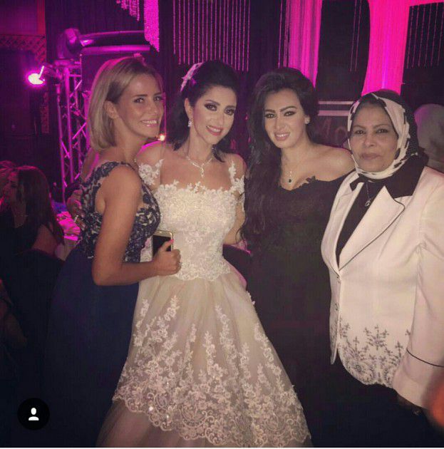 حنان مطاوع تحتفل بزواجها 