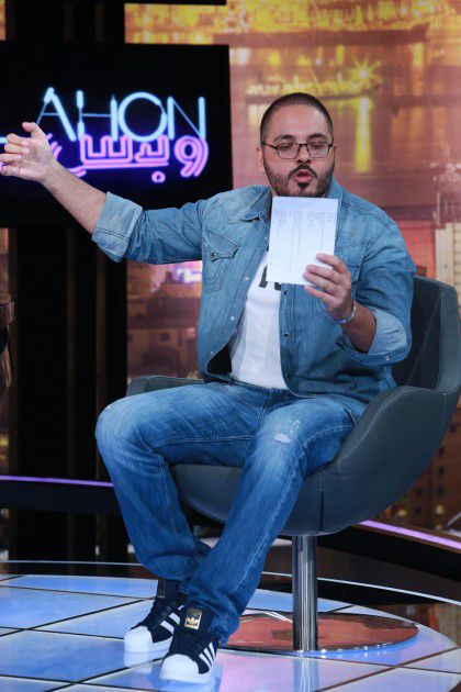رامي عياش يؤدي مشهداً كوميدياً