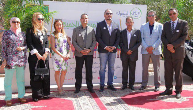 رامي عياش مع أعضاء جمعية عياش للطفولة ومعالي وزير التعليم المغربي