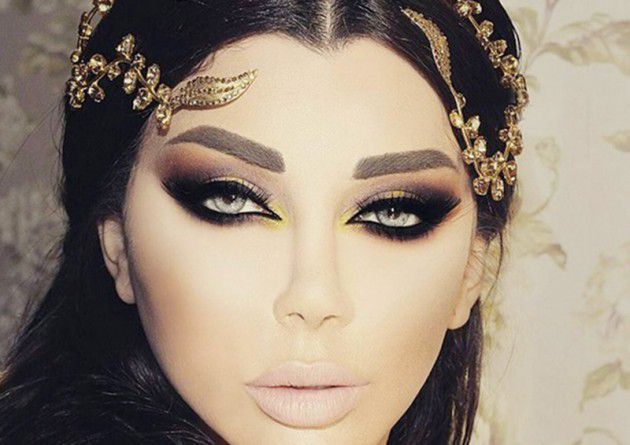عارضة الأزياء اللبنانية رولا يموت