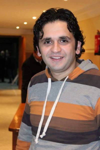 الممثل المصري مصطفى خاطر