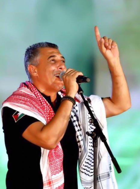 عمر العبداللات اطرب الجمهور بمجموعة كبيرة من أجمل أغانيه