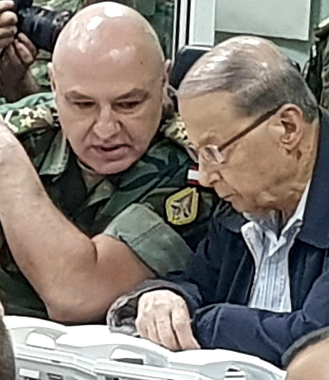 رئيس الجمهورية اللبنانية ميشال عون وقائد الجيش جوزيف عون