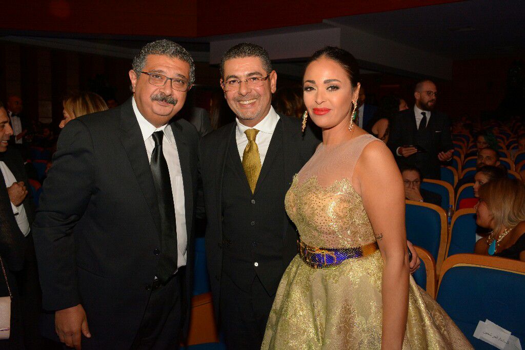 الممثلة المصرية داليا البحيري وزوجها برفقة ماجد الكدواني