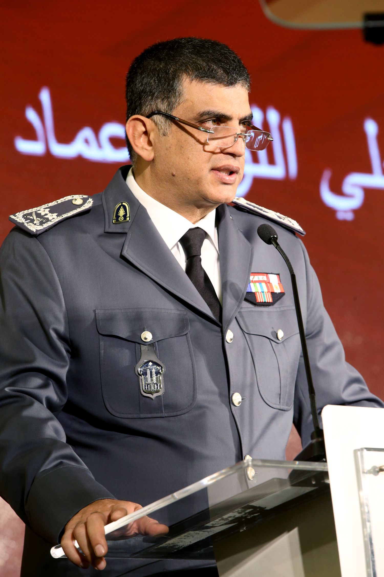 المدير العام لقوى الأمن الداخلي عماد عثمان