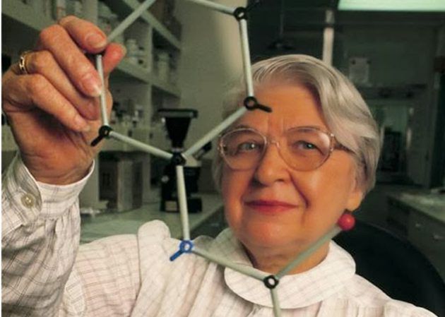 ستيفاني كوليم باحثة كيميائية ومخترعة السترة الواقية من الرصاص