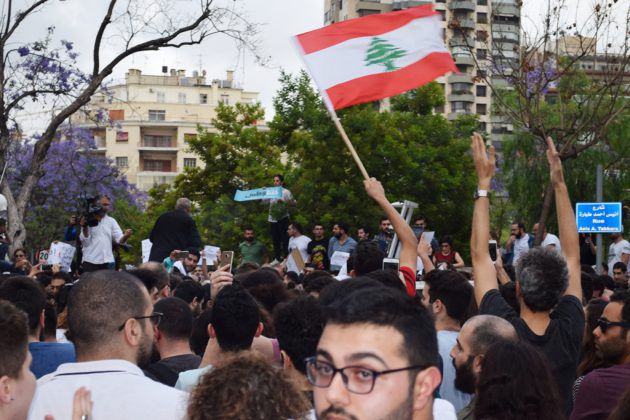 العلم اللبناني كان العلم الوحيد الذي رفع في الإعتصام