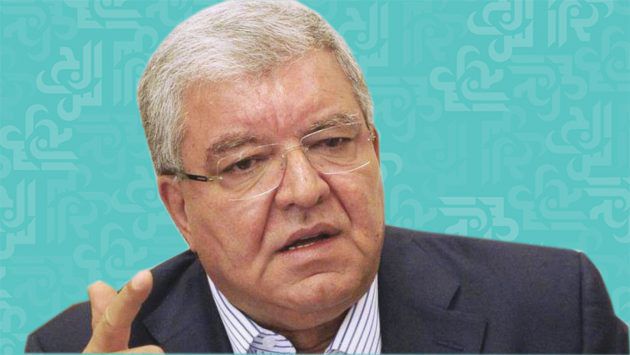 وزير الداخلية نهاد المشنوق يخرق القانون