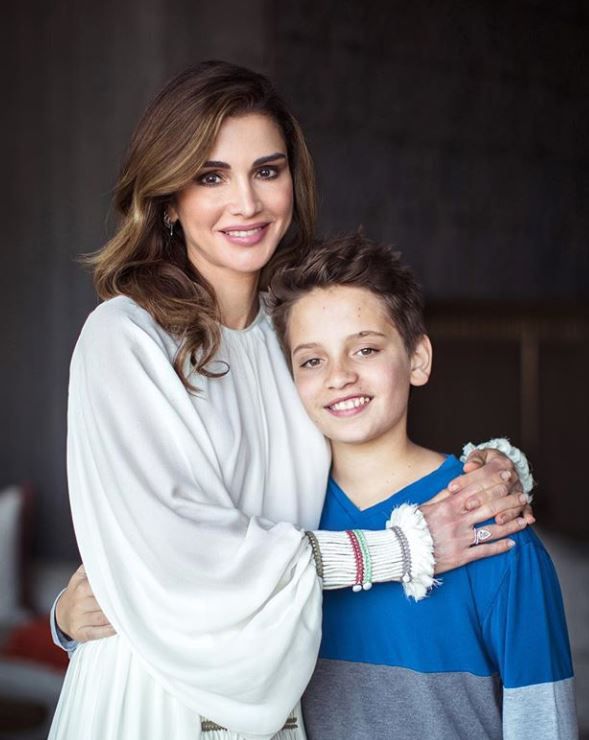 الملكة رانيا وأميرها الصغير - صورة