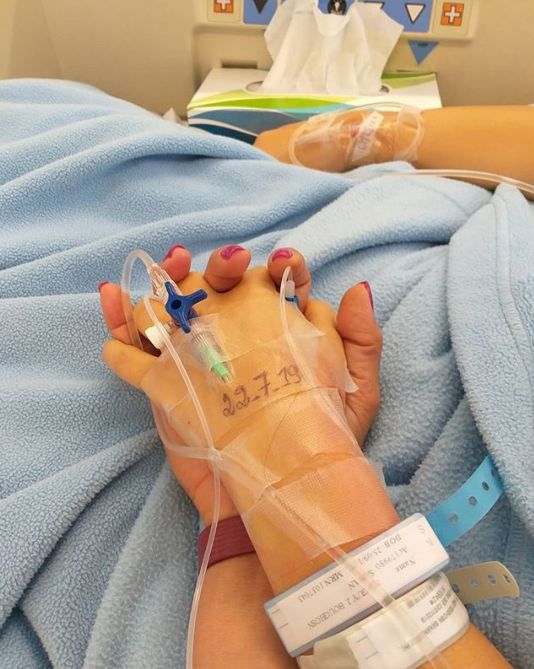 الصورة الأولى لماغي بو غصن من المستشفى
