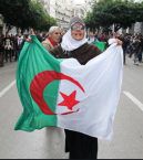 الجزائر تسجل أكبر نسبة إصابة منذ تفشي كورونا وتبقي الحدود مغلقة