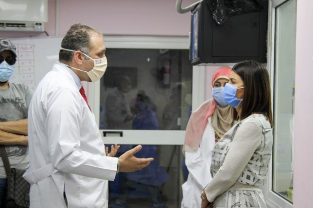 جومانا مراد تزور مستشفى السرطان - صور