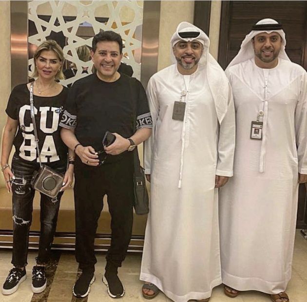 هاني شاكر وزوجته يحصلان على الإقامة الذهبية في الإمارات - صورة