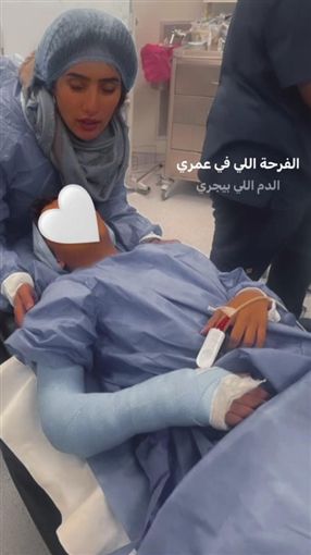 ابن زينة في غرفة العمليات ووالده أحمد عز لا يهتم! - صورة