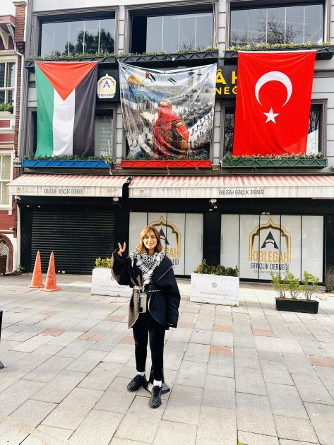 منة فضالي تدعم فلسطين في تركيا! - صور