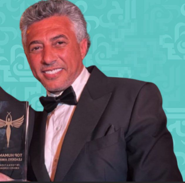 عمر العبدالله يحصل على جائزة انسانية