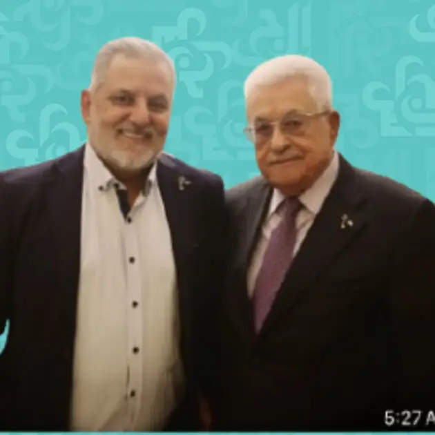 الرئيس الفلسطيني: د.وليد أبو دهن  فخر للأمة العربية